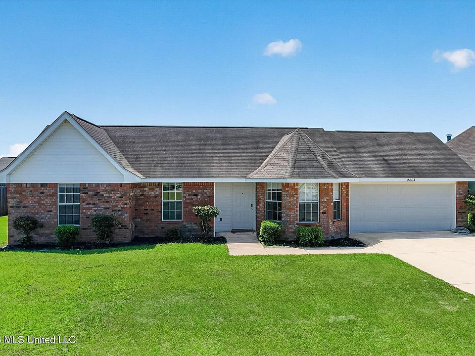 1st image of 2204 Irma Cir