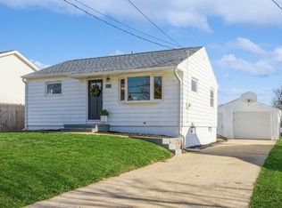 2657 Fruitland Blvd SW, Cedar Rapids, IA 52404