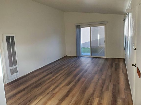 4th image of 762 Sidonia Ave
