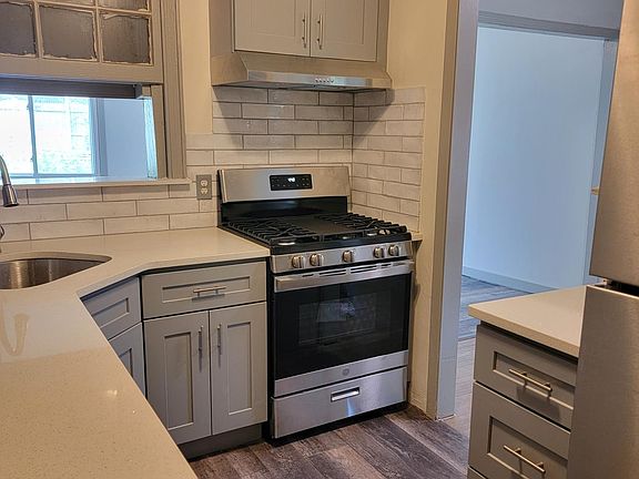 4th image of 1595 Allerton Ave