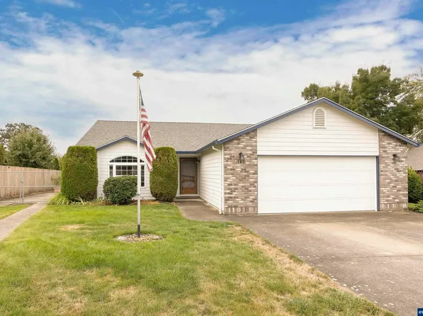 145 NW Fairhaven Ln, Dallas, OR 97338