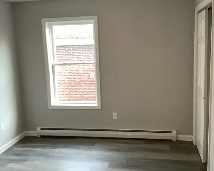 9-15 Springfield St #9 — Photo 1
