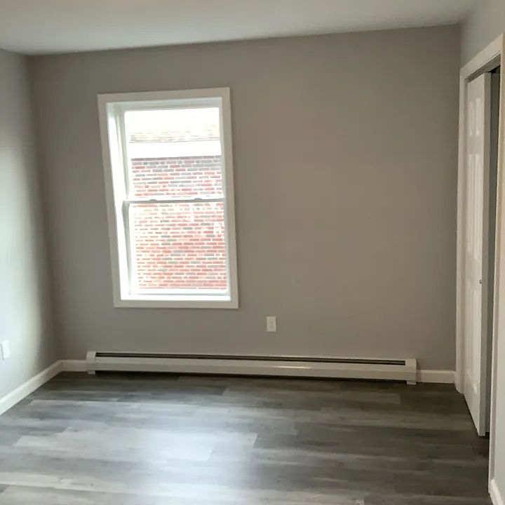 1st image of 9-15 Springfield St #9
