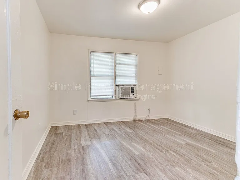 538 E Indian Dr — Photo 12