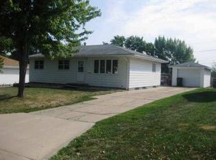 2717 Fairlane Ave, Waterloo, IA 50702
