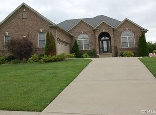 3117 Wolf View Ct, New Albany, IN 47150