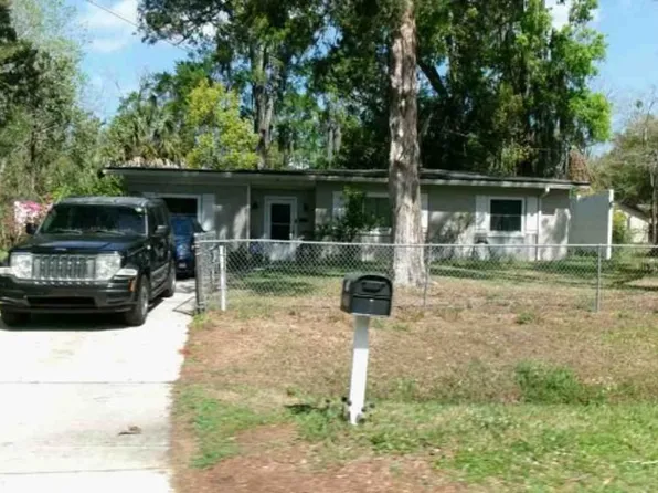 1905 Ribault Scenic Dr, Jacksonville, FL 32208