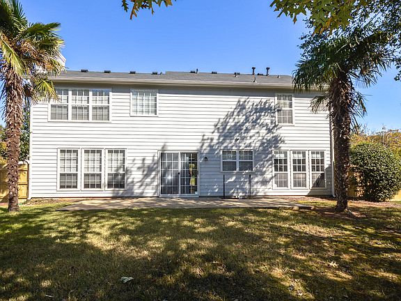 4th image of 3557 Courtfield Trce NE