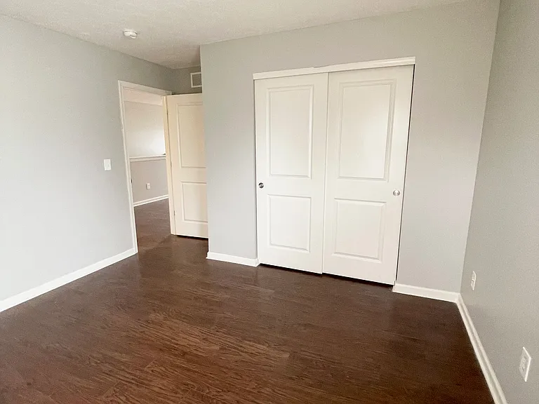 1670 Primrose Ave — Photo 32