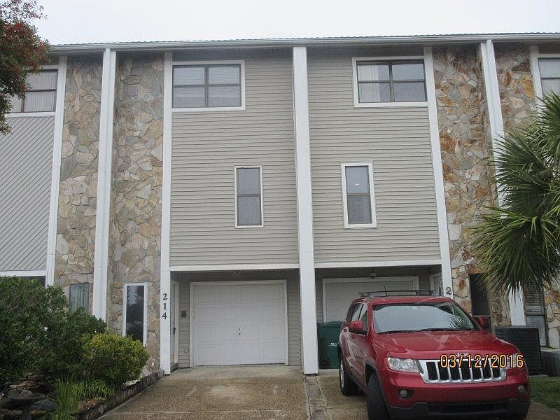 1st image of 214 Snug Harbour Dr