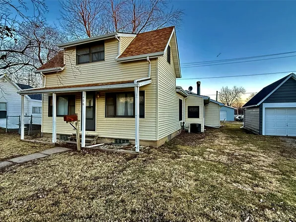 406 Swayze St, Marshalltown, IA 50158