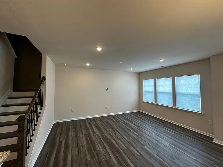 315 Parker Station Ave — Photo 9