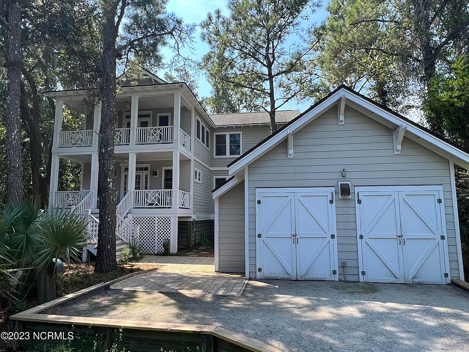 226 N Bald Head Wynd, Southport, NC 28461 Zillow