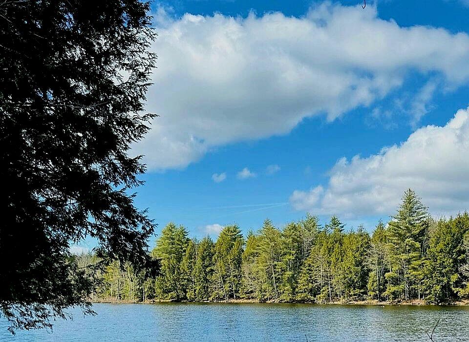 1st image of 148 Beaver Brook Road