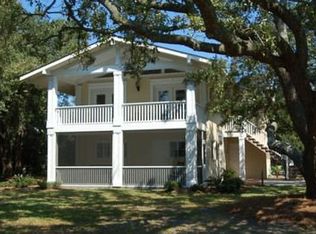 19 Hanover St, Pawleys Island, SC 29585