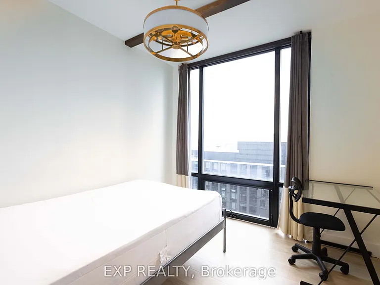 145 Columbia St W #928 — Photo 5