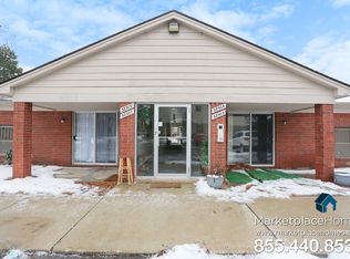 38505 Wellington Dr, Clinton Township, MI 48036