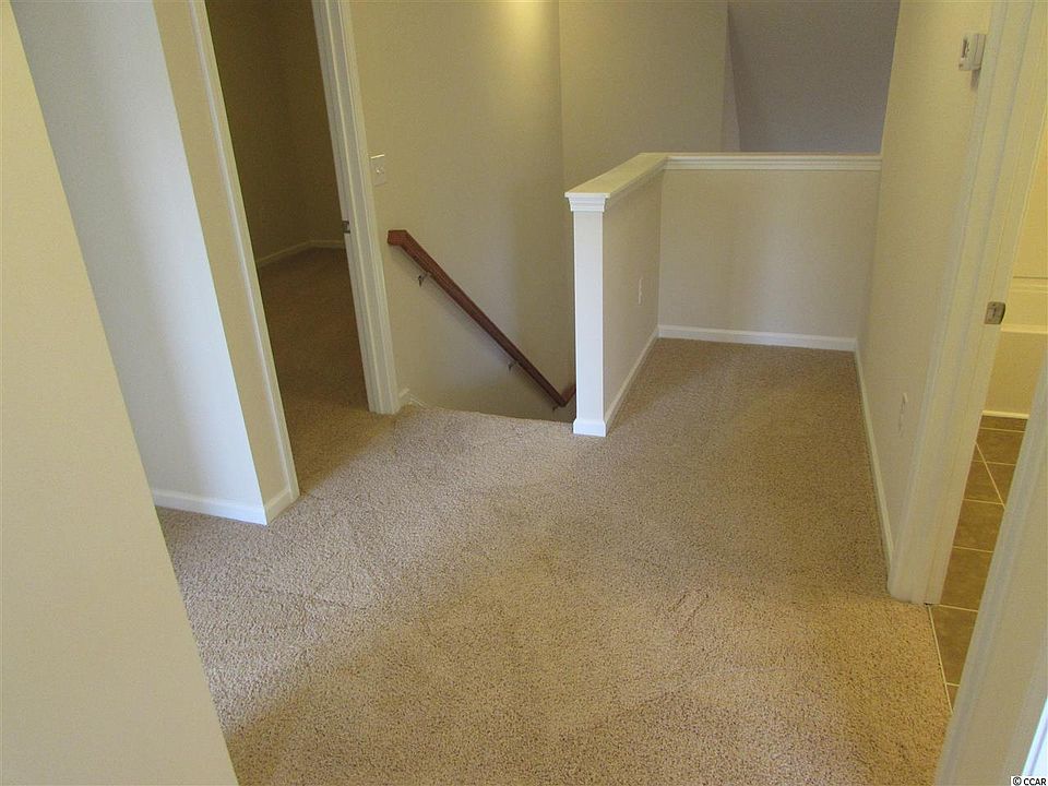 2nd image of 102 Freeboard Ln. #13004
