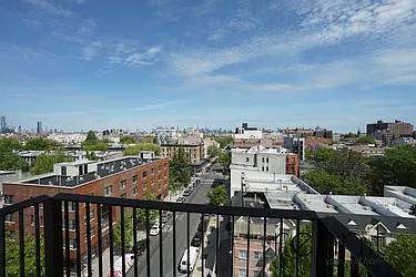 Rented by Rennit Inc.