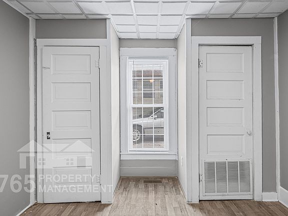 4th image of 1325 N Wabash Ave