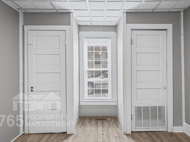 1325 N Wabash Ave — Photo 4