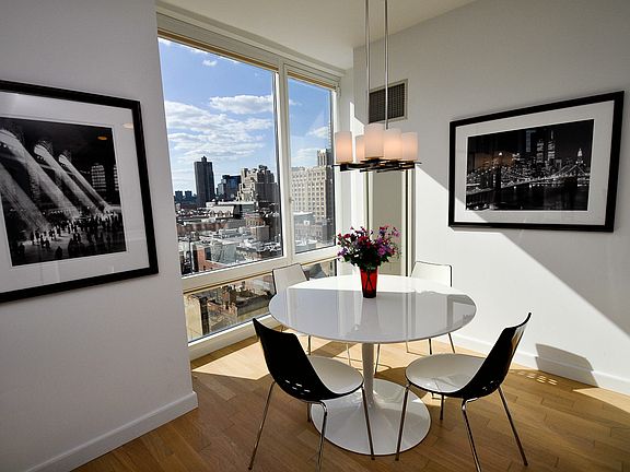 4th image of 247 W 46th St APT 1002