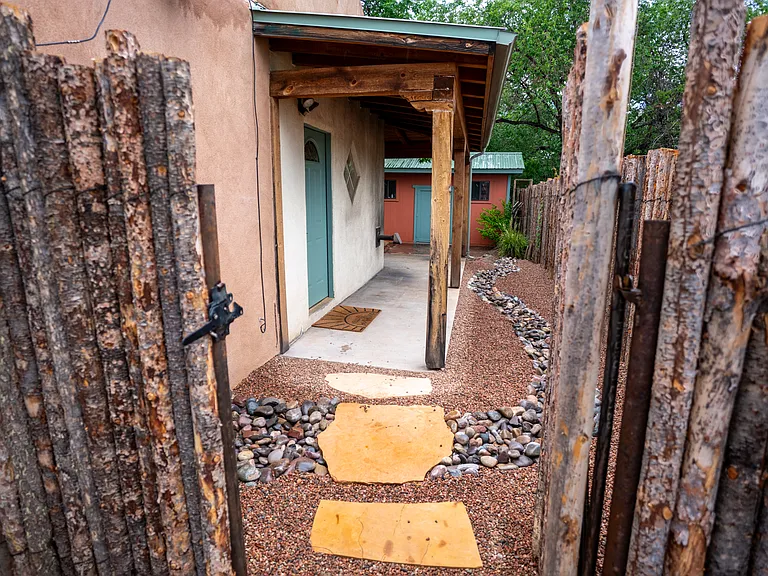 888 Camino Consuelo #A — Photo 4