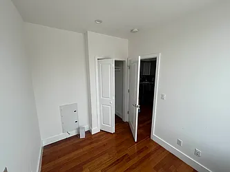 Rented by Celine Moradof-Nazarian, LREB