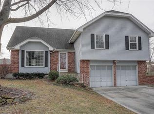 1127 E Northview St, Olathe, KS 66061