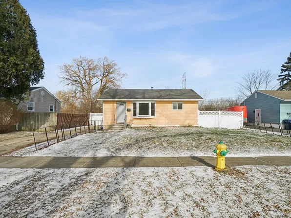 1626 Rice St, Waukegan, IL 60087