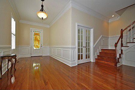 NEWLY Renovated! Private Study & Separate Foyer Created! 