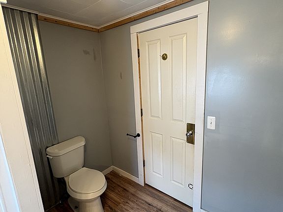 4th image of 115 W State St Unit 201
