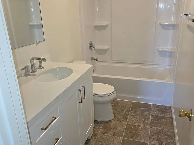 191 S Halcyon Rd — Photo 6
