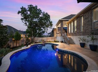 9039 Beacon Rdg, San Antonio, TX 78255