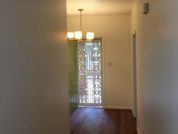4th image of 15263 Hilldale Ave