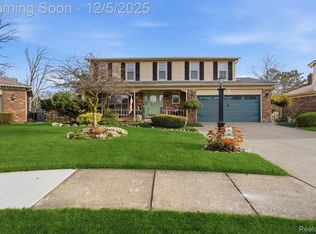 44388 Thunder Bay Dr, Clinton Township, MI 48038