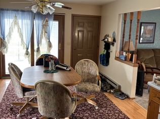 1276 Tamarack Ave, Hartford, WI 53027