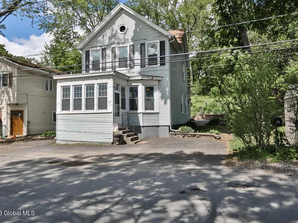 24 Crabapple Lane, Watervliet, NY 12189
