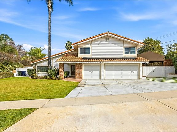 3rd image of 215 San Rafael St