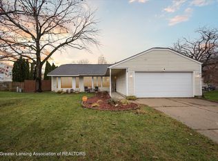 518 Jade Dr, Lansing, MI