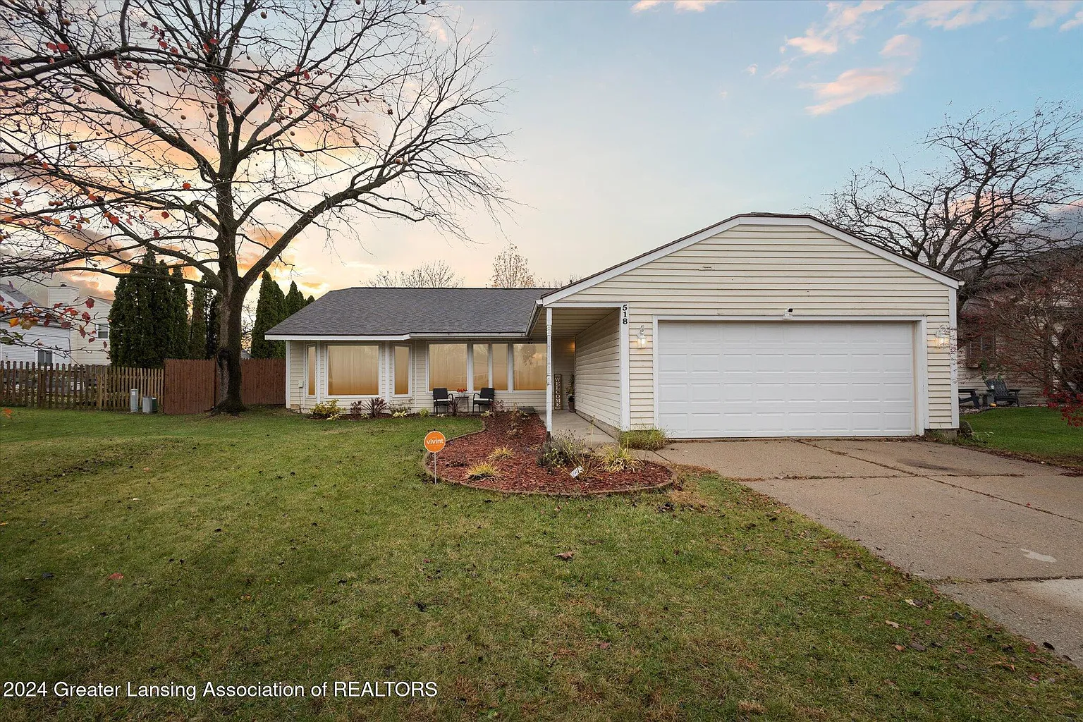 518 Jade Dr photo 1