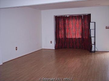 3rd image of 4742 S Park Ct