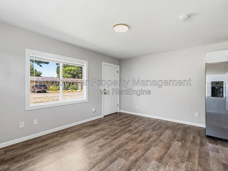 205 S Elizabeth Rd #5 — Photo 9