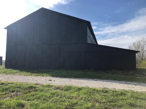 4 W 8th St, Millersburg, KY 40348