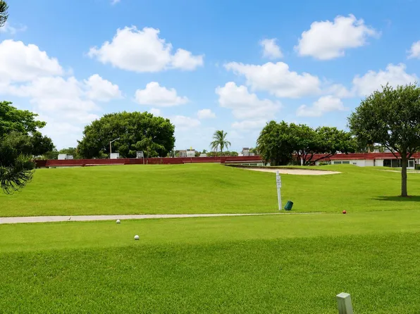 148 Tuscany Ln #B, Delray Beach, FL 33446