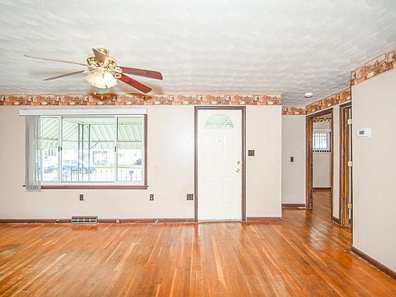 5th image of 72 Hammond Ave