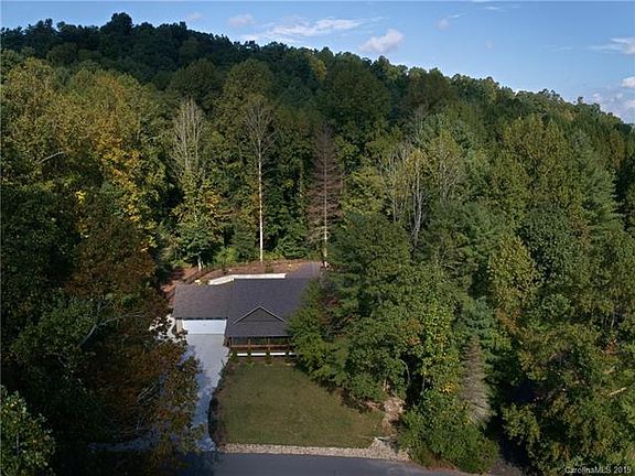 4th image of 411 Jacamar Way