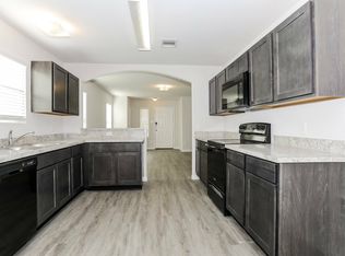 106 Blue Crane St, Huntsville, TX 77320