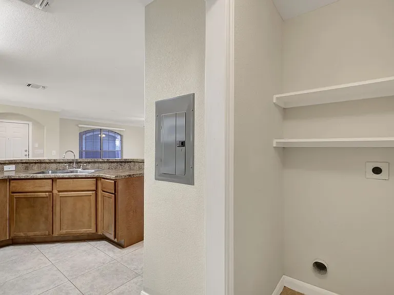 7323 Snowden Rd — Photo 17