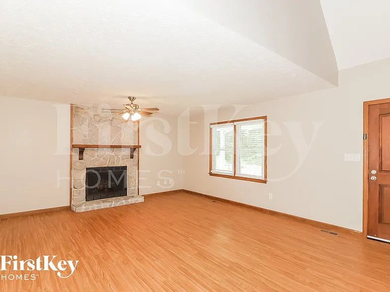104 Sweetgum Cir — Photo 4